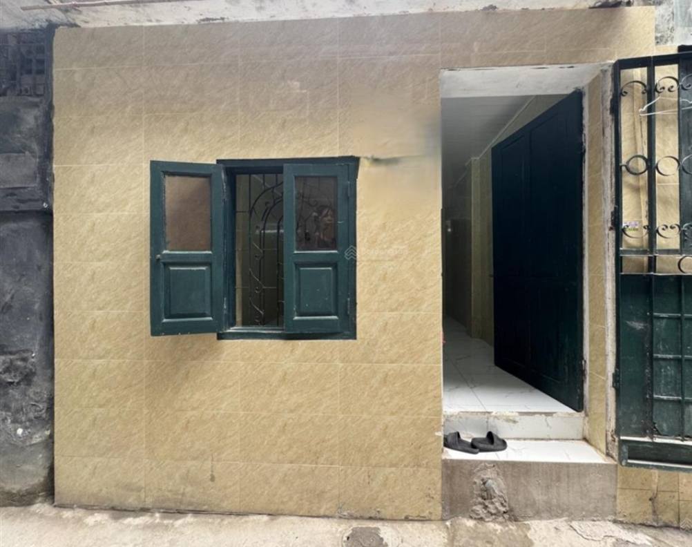 Cho thuê nhà cấp 4 Tân Mai, 50m2, 2 ngủ, 1 vệ sinh, ở gđ, 6.5 Triệu (có thương lượng) - Ảnh chính